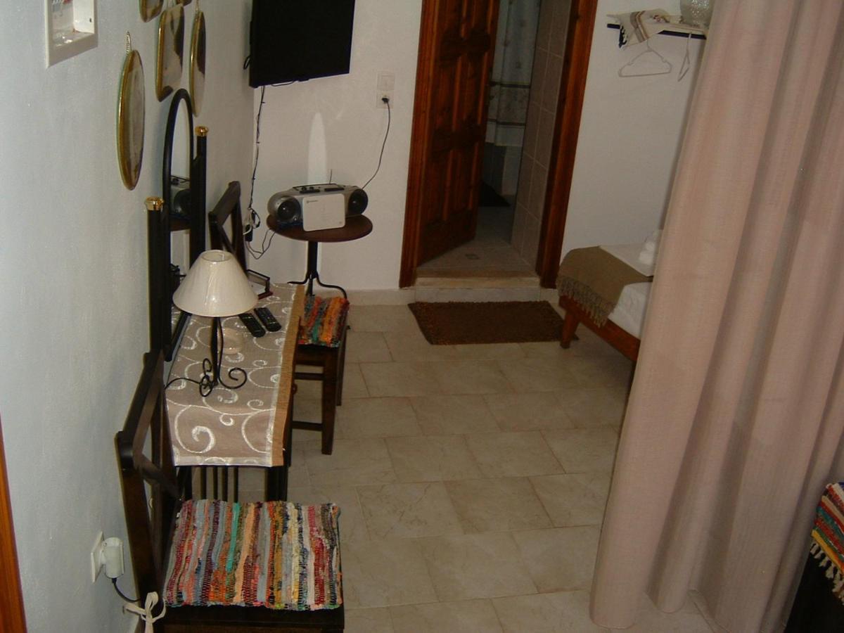 האלקי Yiayia'S Home מראה חיצוני תמונה