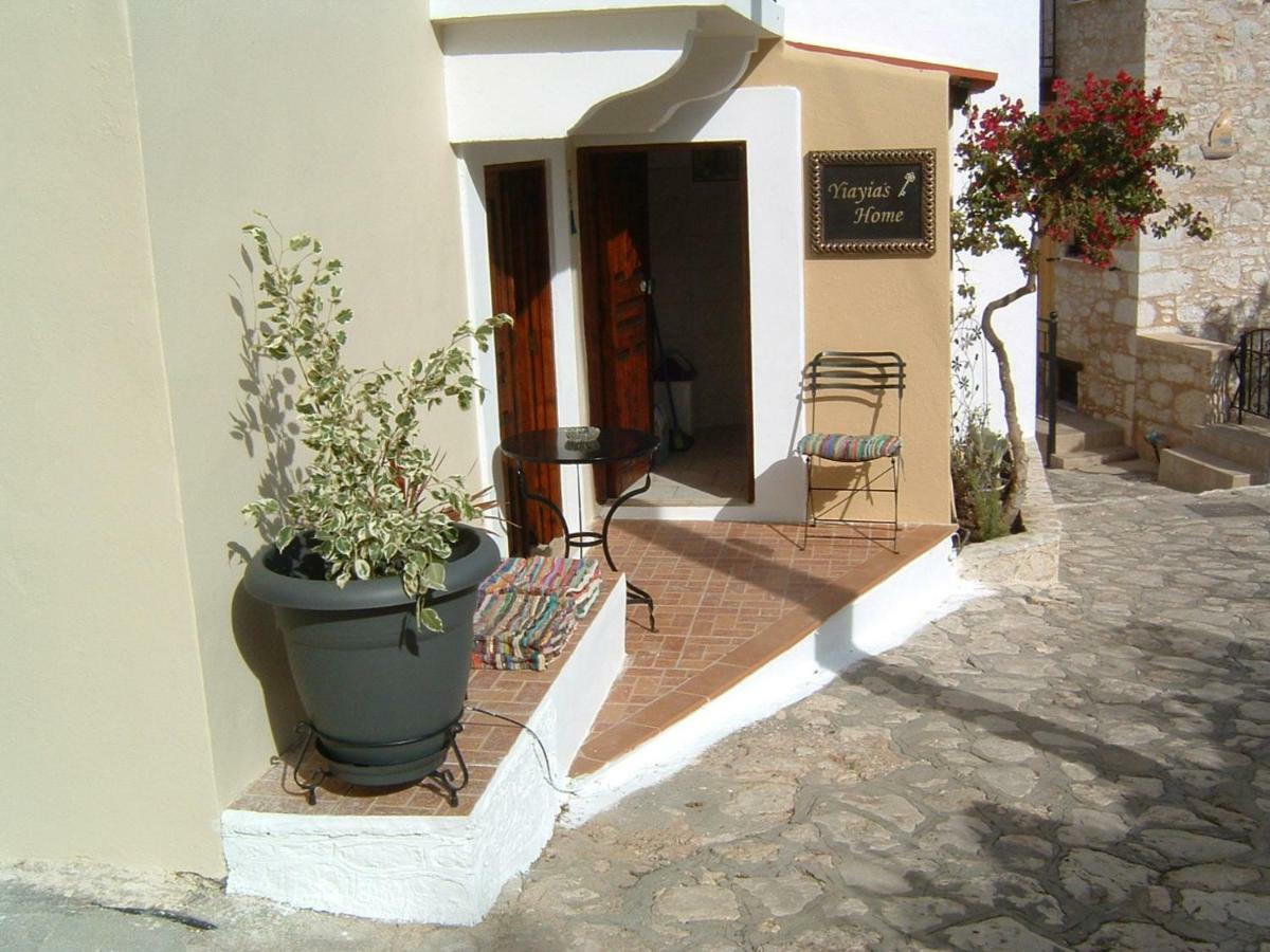 האלקי Yiayia'S Home מראה חיצוני תמונה